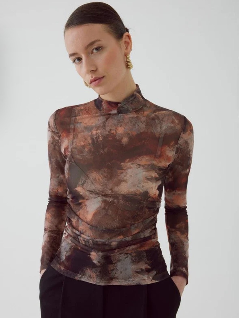 EXQUISE from anthropology multicolor stretch tulle knit top w abstract pattern